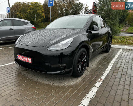 Тесла Model Y 2024 в Ровно на Automoto.ua Черный Тесла Model Y, объемом двигателя 0 л и пробегом 19 тыс. км за 36800 $, фото 1 на Automoto.ua