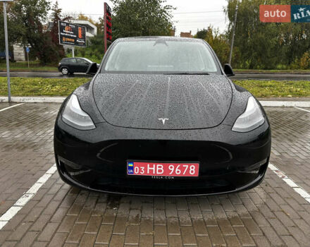 Тесла Model Y 2024 в Ровно на Automoto.ua Черный Тесла Model Y, объемом двигателя 0 л и пробегом 19 тыс. км за 36800 $, фото 2 на Automoto.ua
