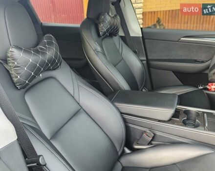 Черный Тесла Model Y, объемом двигателя 0 л и пробегом 13 тыс. км за 32000 $, фото 15 на Automoto.ua