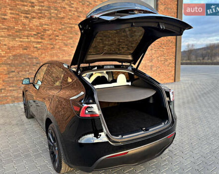 Чорний Тесла Model Y, об'ємом двигуна 0 л та пробігом 5 тис. км за 35000 $, фото 21 на Automoto.ua