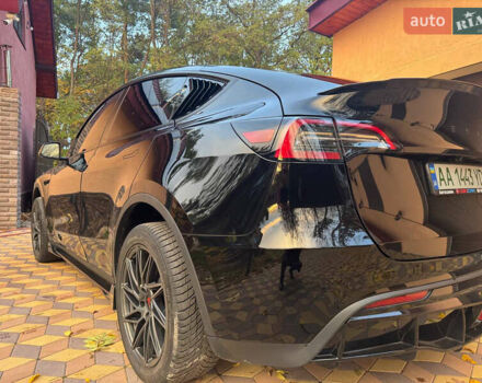 Черный Тесла Model Y, объемом двигателя 0 л и пробегом 13 тыс. км за 32000 $, фото 1 на Automoto.ua