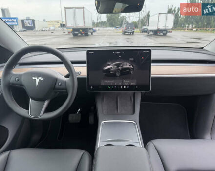 Черный Тесла Model Y, объемом двигателя 0 л и пробегом 5 тыс. км за 30500 $, фото 23 на Automoto.ua