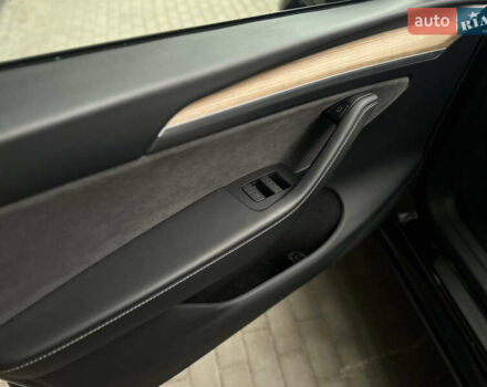 Чорний Тесла Model Y, об'ємом двигуна 0 л та пробігом 11 тис. км за 32800 $, фото 9 на Automoto.ua