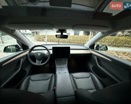 Черный Тесла Model Y, объемом двигателя 0 л и пробегом 48 тыс. км за 31500 $, фото 22 на Automoto.ua