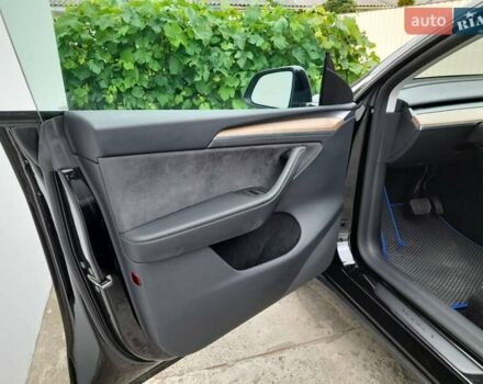 Черный Тесла Model Y, объемом двигателя 0 л и пробегом 21 тыс. км за 29000 $, фото 11 на Automoto.ua