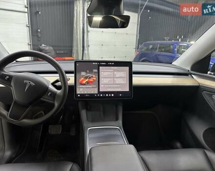 Черный Тесла Model Y, объемом двигателя 0 л и пробегом 80 тыс. км за 28000 $, фото 17 на Automoto.ua