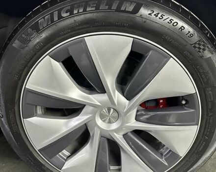 Черный Тесла Model Y, объемом двигателя 0 л и пробегом 80 тыс. км за 28000 $, фото 12 на Automoto.ua