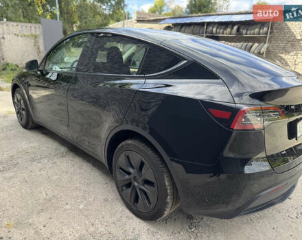 Черный Тесла Model Y, объемом двигателя 0 л и пробегом 2 тыс. км за 38300 $, фото 13 на Automoto.ua