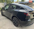 Черный Тесла Model Y, объемом двигателя 0 л и пробегом 2 тыс. км за 38300 $, фото 13 на Automoto.ua