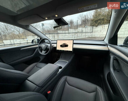 Черный Тесла Model Y, объемом двигателя 0 л и пробегом 19 тыс. км за 36500 $, фото 54 на Automoto.ua