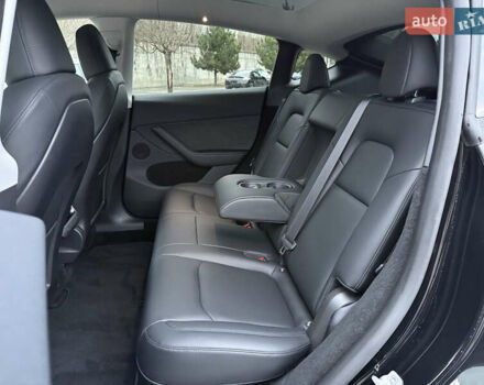 Черный Тесла Model Y, объемом двигателя 0 л и пробегом 19 тыс. км за 36500 $, фото 75 на Automoto.ua