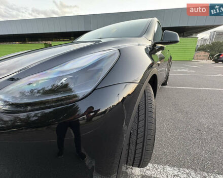 Черный Тесла Model Y, объемом двигателя 0 л и пробегом 965 тыс. км за 31900 $, фото 34 на Automoto.ua