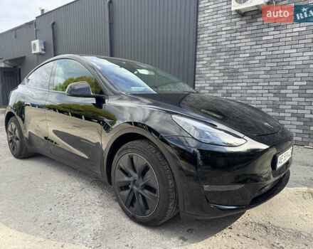 Черный Тесла Model Y, объемом двигателя 0 л и пробегом 2 тыс. км за 38300 $, фото 4 на Automoto.ua