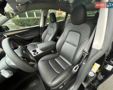 Чорний Тесла Model Y, об'ємом двигуна 0 л та пробігом 9 тис. км за 32000 $, фото 17 на Automoto.ua