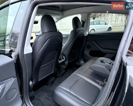 Черный Тесла Model Y, объемом двигателя 0 л и пробегом 19 тыс. км за 36500 $, фото 73 на Automoto.ua