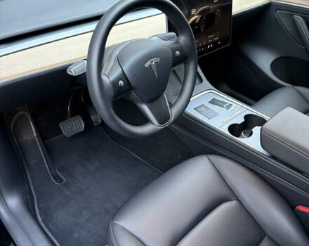 Черный Тесла Model Y, объемом двигателя 0 л и пробегом 9 тыс. км за 31000 $, фото 11 на Automoto.ua