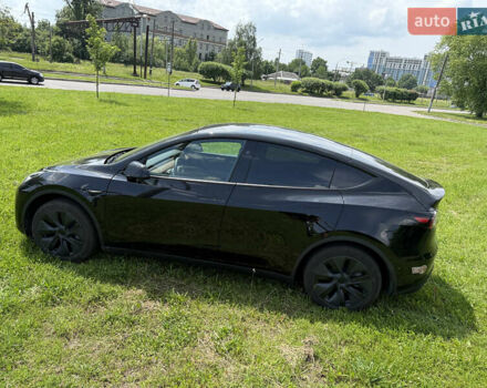 Черный Тесла Model Y, объемом двигателя 0 л и пробегом 18 тыс. км за 27998 $, фото 14 на Automoto.ua