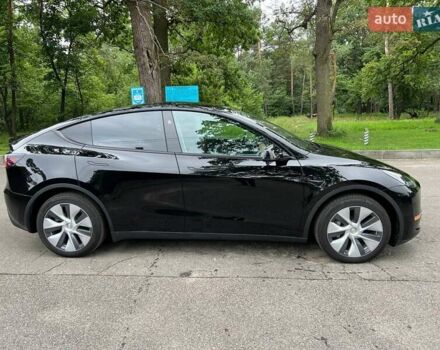 Черный Тесла Model Y, объемом двигателя 0 л и пробегом 4 тыс. км за 29999 $, фото 3 на Automoto.ua