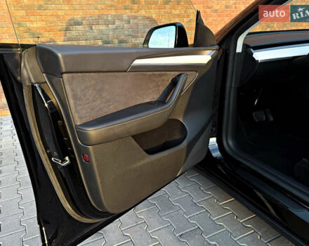 Чорний Тесла Model Y, об'ємом двигуна 0 л та пробігом 5 тис. км за 35000 $, фото 15 на Automoto.ua