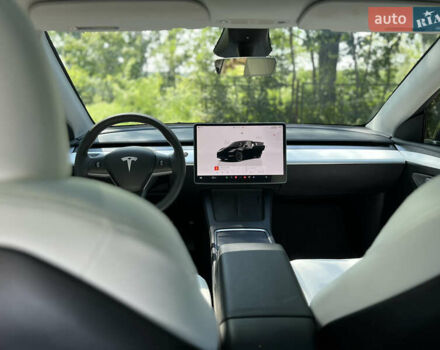 Черный Тесла Model Y, объемом двигателя 0 л и пробегом 7 тыс. км за 35500 $, фото 8 на Automoto.ua