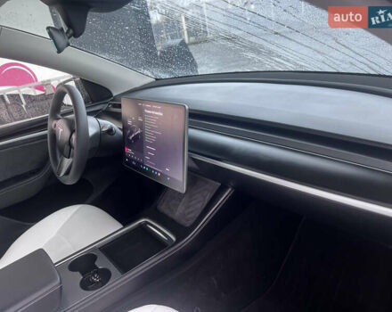 Черный Тесла Model Y, объемом двигателя 0 л и пробегом 24 тыс. км за 33000 $, фото 22 на Automoto.ua