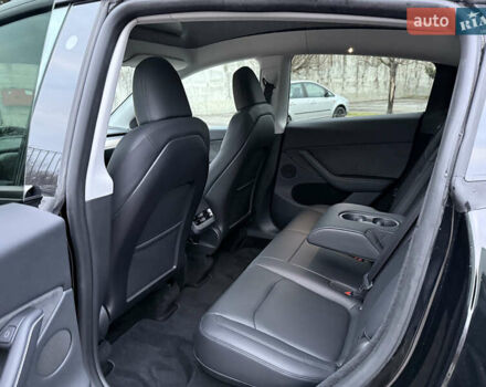 Черный Тесла Model Y, объемом двигателя 0 л и пробегом 19 тыс. км за 36500 $, фото 76 на Automoto.ua