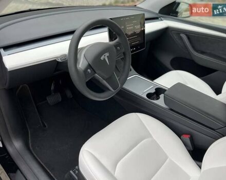 Черный Тесла Model Y, объемом двигателя 0 л и пробегом 19 тыс. км за 33000 $, фото 16 на Automoto.ua