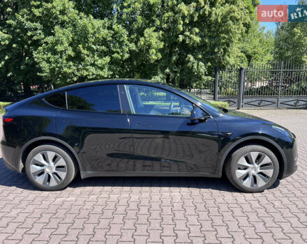 Черный Тесла Model Y, объемом двигателя 0 л и пробегом 46 тыс. км за 26999 $, фото 7 на Automoto.ua