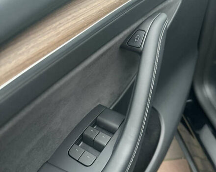 Чорний Тесла Model Y, об'ємом двигуна 0 л та пробігом 20 тис. км за 31900 $, фото 18 на Automoto.ua