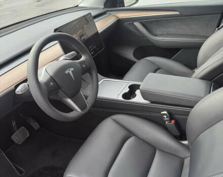 Черный Тесла Model Y, объемом двигателя 0 л и пробегом 5 тыс. км за 30500 $, фото 13 на Automoto.ua