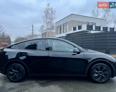 Черный Тесла Model Y, объемом двигателя 0 л и пробегом 5 тыс. км за 33800 $, фото 23 на Automoto.ua