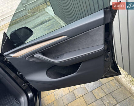 Тесла Model Y 2024 в Тернополе на Automoto.ua Черный Тесла Model Y, объемом двигателя 0 л и пробегом 13 тыс. км за 33500 $, фото 29 на Automoto.ua