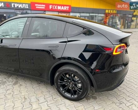 Черный Тесла Model Y, объемом двигателя 0 л и пробегом 19 тыс. км за 33000 $, фото 3 на Automoto.ua
