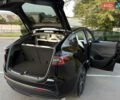 Черный Тесла Model Y, объемом двигателя 0 л и пробегом 965 тыс. км за 31900 $, фото 7 на Automoto.ua