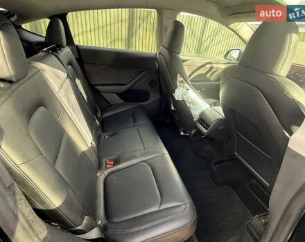 Черный Тесла Model Y, объемом двигателя 0 л и пробегом 70 тыс. км за 14900 $, фото 11 на Automoto.ua