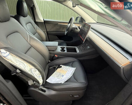 Черный Тесла Model Y, объемом двигателя 0 л и пробегом 70 тыс. км за 14900 $, фото 13 на Automoto.ua