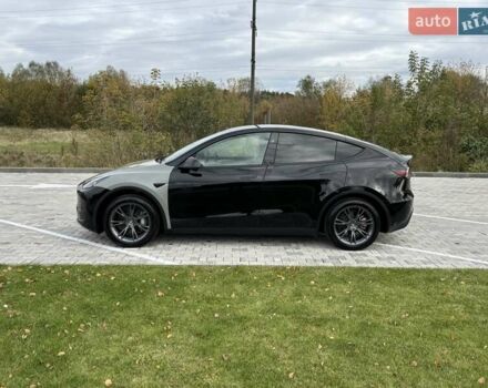 Черный Тесла Model Y, объемом двигателя 0 л и пробегом 14 тыс. км за 27500 $, фото 37 на Automoto.ua