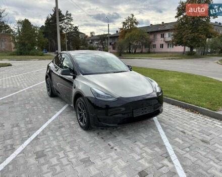 Черный Тесла Model Y, объемом двигателя 0 л и пробегом 14 тыс. км за 27500 $, фото 41 на Automoto.ua