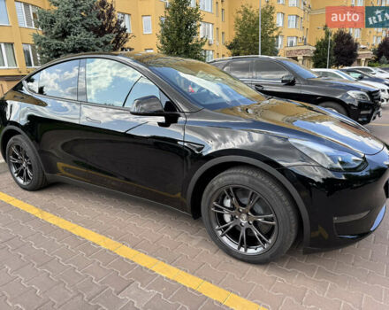 Черный Тесла Model Y, объемом двигателя 0 л и пробегом 1 тыс. км за 29800 $, фото 3 на Automoto.ua