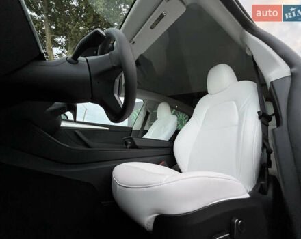 Черный Тесла Model Y, объемом двигателя 0 л и пробегом 1 тыс. км за 36000 $, фото 23 на Automoto.ua