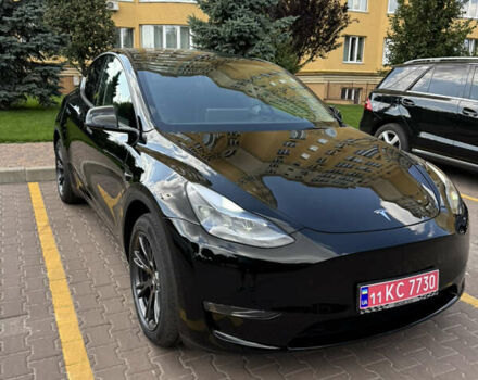 Черный Тесла Model Y, объемом двигателя 0 л и пробегом 1 тыс. км за 29800 $, фото 2 на Automoto.ua