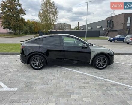Черный Тесла Model Y, объемом двигателя 0 л и пробегом 14 тыс. км за 27500 $, фото 43 на Automoto.ua