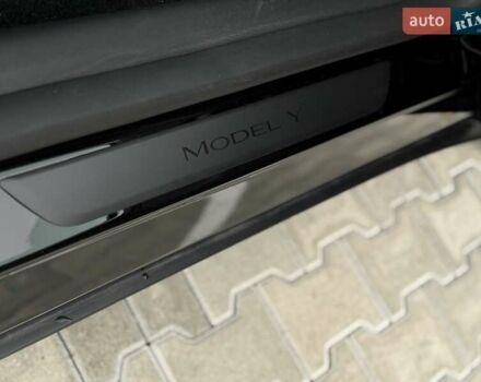 Черный Тесла Model Y, объемом двигателя 0 л и пробегом 14 тыс. км за 27500 $, фото 5 на Automoto.ua