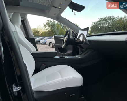Черный Тесла Model Y, объемом двигателя 0 л и пробегом 1 тыс. км за 36000 $, фото 18 на Automoto.ua