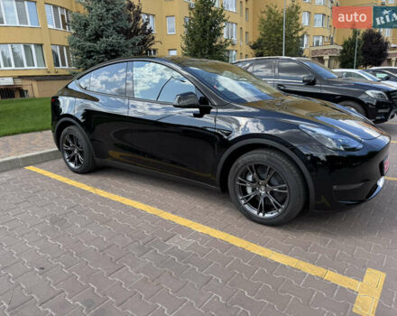 Черный Тесла Model Y, объемом двигателя 0 л и пробегом 1 тыс. км за 29800 $, фото 5 на Automoto.ua