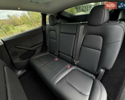 Черный Тесла Model Y, объемом двигателя 0 л и пробегом 14 тыс. км за 27500 $, фото 11 на Automoto.ua