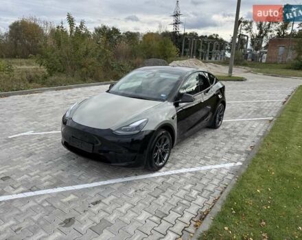 Черный Тесла Model Y, объемом двигателя 0 л и пробегом 14 тыс. км за 27500 $, фото 39 на Automoto.ua