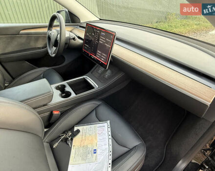 Черный Тесла Model Y, объемом двигателя 0 л и пробегом 70 тыс. км за 14900 $, фото 12 на Automoto.ua