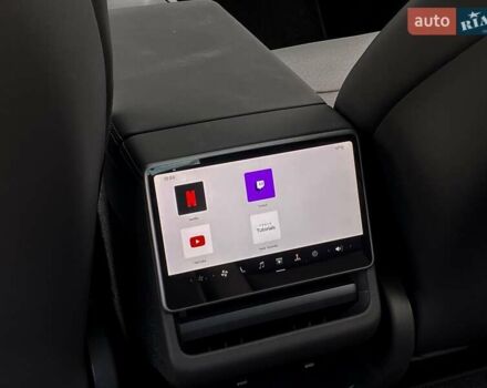 Черный Тесла Model Y, объемом двигателя 0 л и пробегом 1 тыс. км за 64315 $, фото 17 на Automoto.ua