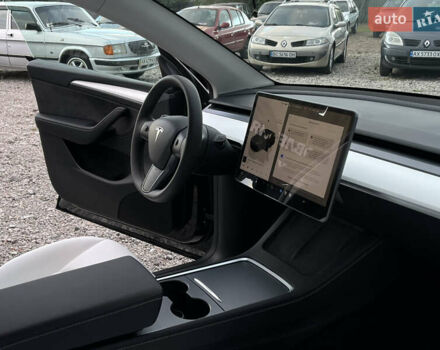 Черный Тесла Model Y, объемом двигателя 0 л и пробегом 1 тыс. км за 36000 $, фото 19 на Automoto.ua